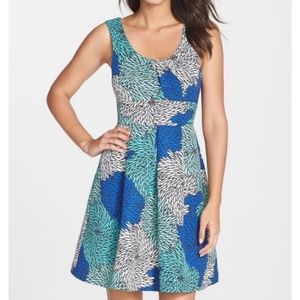 NWT Tracy Reese Plenty Ania Bursting Mums Sleeveless Dress 6 Flare Pleat